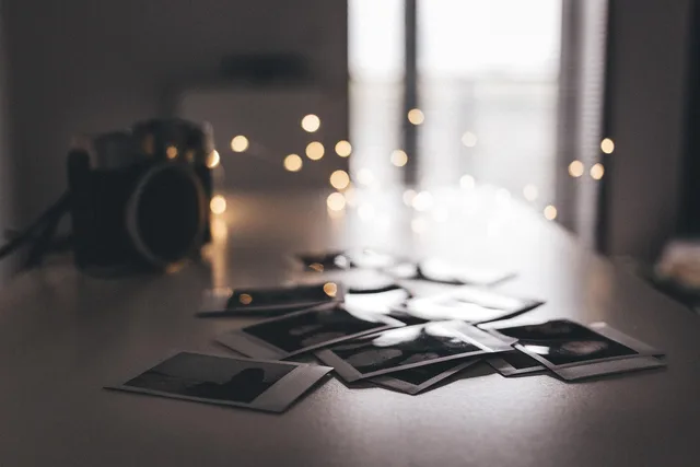 camera, photography, blur, table, photo, pictures, gray camera, gray table, gray photography. How much to charge for photo booth rental work for new owners